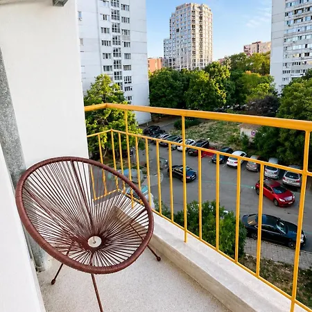Bright 1br W/ Terrace Near Sea Garden Burgas