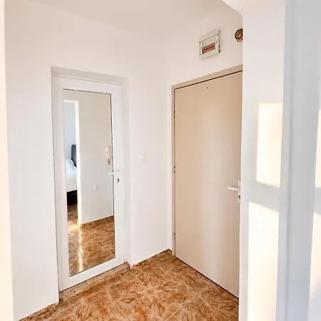 Bright 1br W/ Terrace Near Sea Garden Burgas